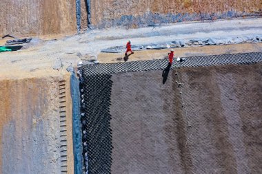 Sanayi ve madencilikte jeosentetiğin kurulum süreci