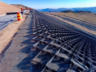 Sanayi ve madencilikte jeosentetiğin kurulum süreci
