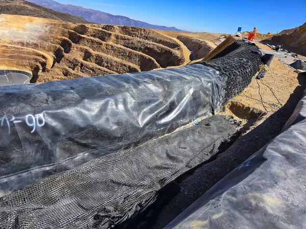 Mayın eğimli dengeleme süreci jeosentetik ve pompalı ile.