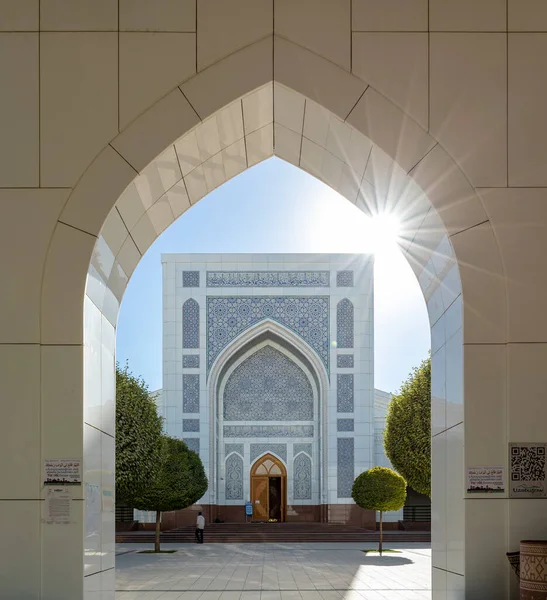 Özbekistan, Taşkent. Mavi cami. Küçük cami.