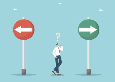 Planlama stratejisi ve iş hedeflerine ulaşmanın yolları, yüksek sonuçlar için yeni fırsatlar aramak, kariyer gelişiminin yönü, büyük başarıya giden yol, insanoğlu hangi yöne gideceğini düşünüyor..