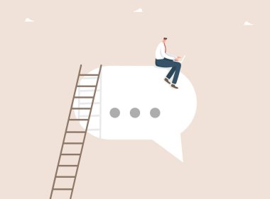 Geri bildirim, çalışan anketi veya müşteri tavsiyesi, takım çalışması fikri veya iyileşme, iletişim becerileri ve iş iletişimi, çevrimiçi yardım servisi, konuşma balonunda oturan adam.