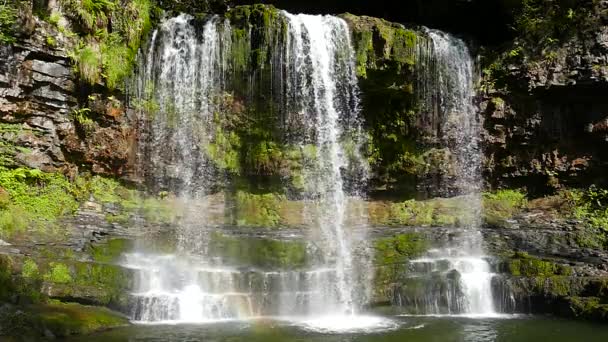 Sgwd Eira滝 南ウェールズのブレコンビーコン国立公園 — ストック動画