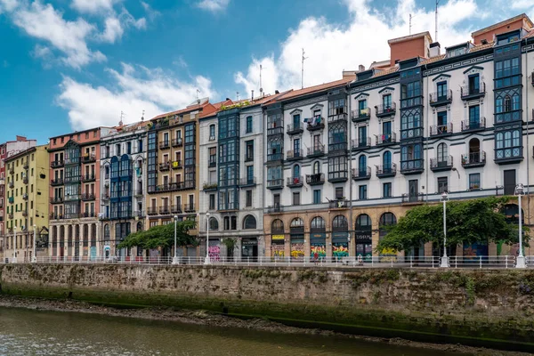 Centro Bilbao Hermosa Arquitectura Del Edificio Vista Del Río Nervión — Foto de Stock