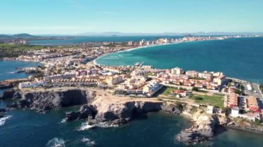 Ünlü bölge La Manga 'nın hava aracı perspektifi, Murcia Eyaleti. İspanya. 
