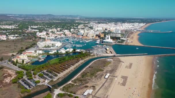 Falesia Sahili Nin Hava Aracı Bakış Açısı Portekiz Güneyinde Yer — Stok video