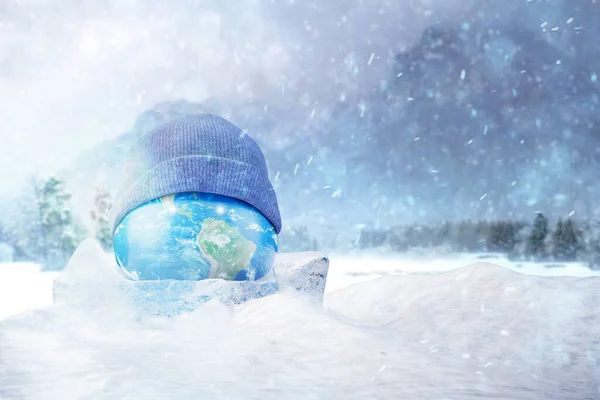 Концепция Наступления Холодной Погоды Планета Шляпе Снегу Рендеринг — стоковое фото