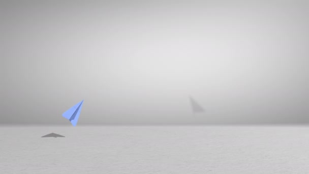 Mavi Kağıttan Uçak Soldan Sağa Daire Çizerek Uçuyor Beyaz Arkaplana — Stok video