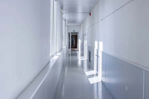Long White Hallway Office Building — Stock Photo, Image