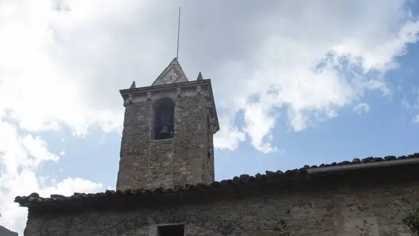 Joanetes镇的古老教堂 — 图库照片