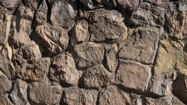 Düzensiz bir taş duvarın dokusu