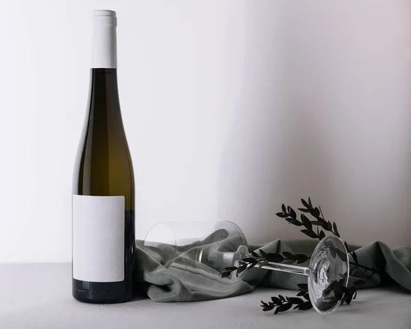 White Wine Bottle Glass White — Zdjęcie stockowe