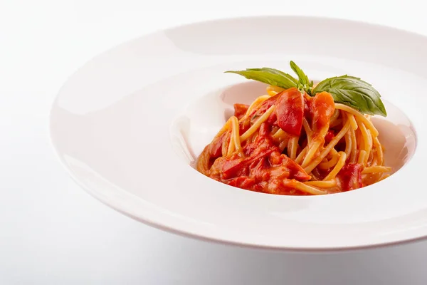 Spaghetti Tomato Sauce Cherry Tomatoes Basil — Foto de Stock