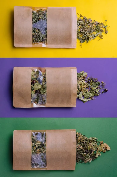 散乱異なる乾燥茶と紙袋 — ストック写真