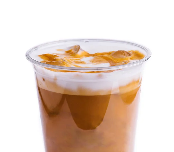 Kalter Kaffee Mit Milch Karamell Und Eis — Stockfoto