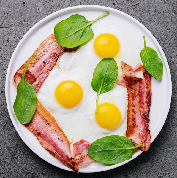 Fried Eggs Bacon Breakfast Plate — Foto de Stock