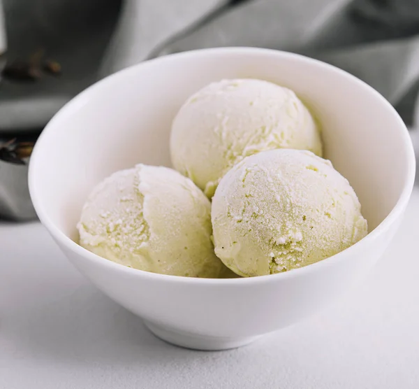 Bowl Delicious Pistachio Ice Cream — Fotografia de Stock