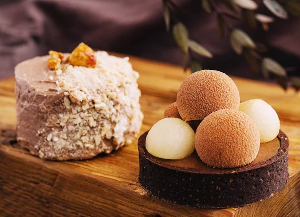 Sweet Chocolate Tart Dessert Mini Kyiv Cake — стоковое фото