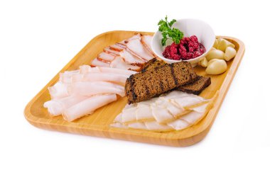 farklı türde domuz yağı sarımsak, kızarmış ekmek ve yaban turpu.