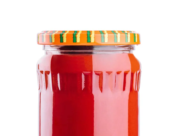 Smaczny Sos Pomidorowy Szklanym Słoiku Izolowanym Białym — Zdjęcie stockowe