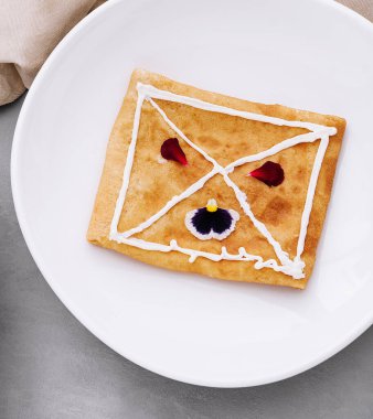 Krema suratlı krep konsepti