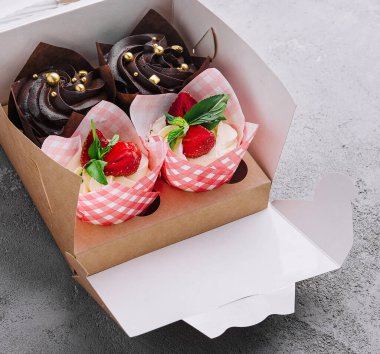 whipped chocolate and vanilla cream dessert in a box