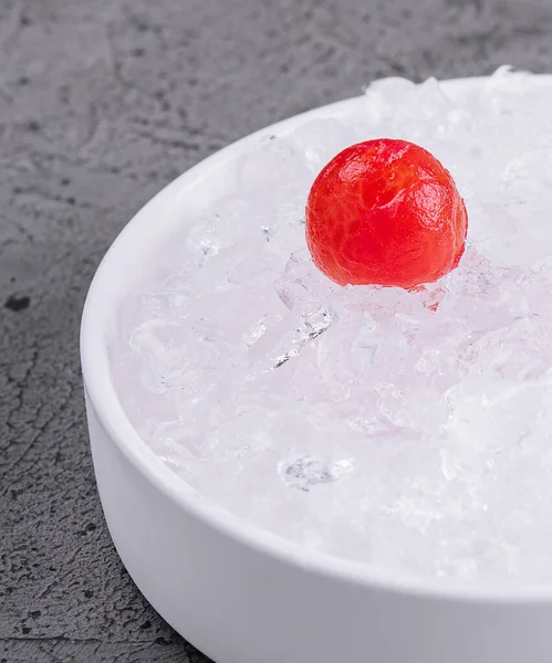 Cherry Tomatoes Lie Ice White Bowl — Stock Photo, Image