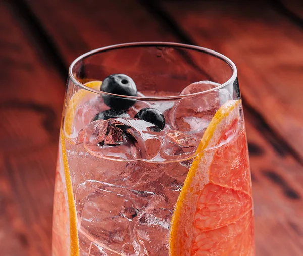 Gin Tonik Koktajl Grejpfrutem — Zdjęcie stockowe