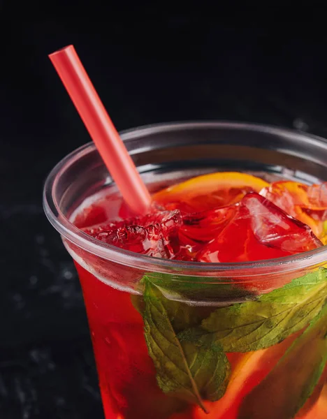 Alcoholic Red Fruit Cocktail Mint Leaf — Φωτογραφία Αρχείου