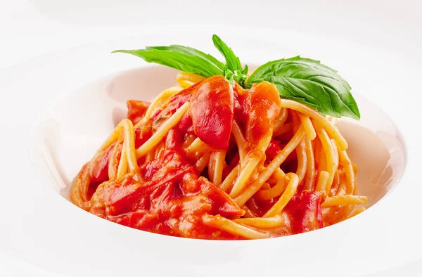 Spaghetti Tomato Sauce Cherry Tomatoes Basil — Fotografia de Stock