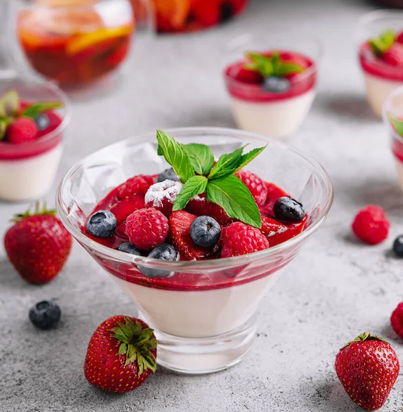 stock image Italian dairy dessert panna cotta with raspberry jam