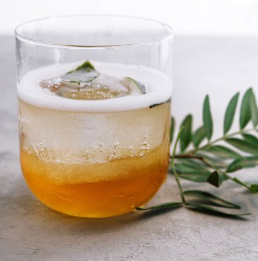 Buz küplü buzlu çay.