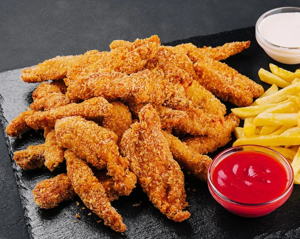 Fried Chicken Nuggets French Fries — Zdjęcie stockowe
