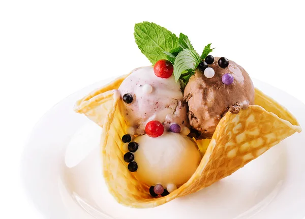 Three Scoops Natural Organic Fruit Ice Cream Wafer Cup — Fotografia de Stock