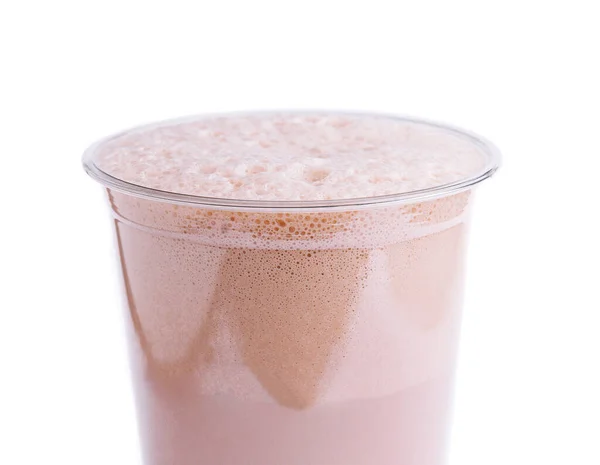 用塑料做的巧克力奶昔除去杯子中的孤立物质 — 图库照片