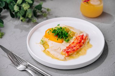 Yengeçli kereviz püresi