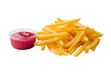 Beyaz arka planda patates kızartması ve ketçap.