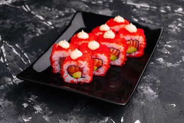 Makro California maki suşisi ve pilav.