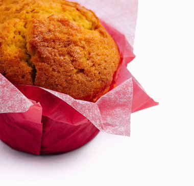 Lezzetli kek üzerine beyaz izole