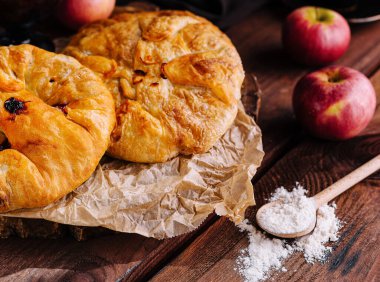 Lezzetli taze vertuta elmalı