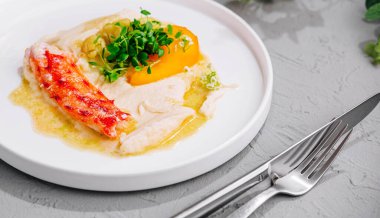 Yengeçli kereviz püresi