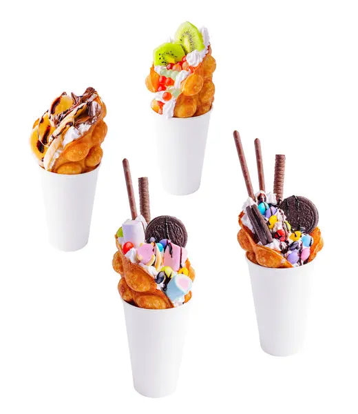香港或泡泡华夫饼加冰淇淋和棉花糖 — 图库照片