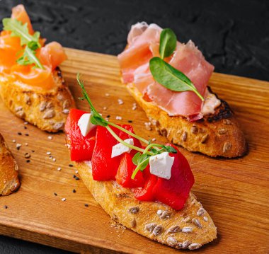 Aperatifler İtalyan antipasti aperatifleri.