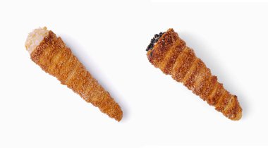 Krem şantili tatlı tüpler beyaza izole edilmiş.