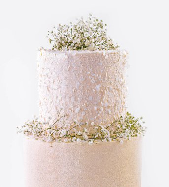 Çiçekli çok katmanlı güzel düğün pastası