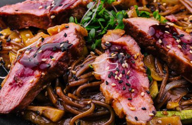 Ördek ve Sebzeli Karabuğday Sobası