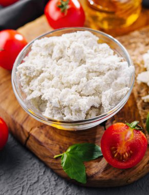 Kirazlı Feta Peyniri Domates ve Fesleğen