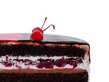 Kirazlı ve çikolatalı lezzetli pasta çok lezzetli görünüyor.