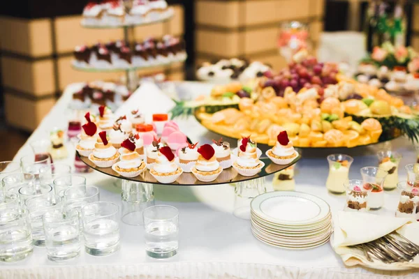 Buffet Con Una Varietà Deliziosi Dolci Idee Alimentari Celebrazione — Foto Stock