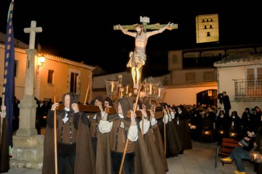 Holy Week in Zamora on the night of Holy Wednesday, procession of the Brown Capes of the Brotherhood of Penitence of the Holy Christ of Shelter.